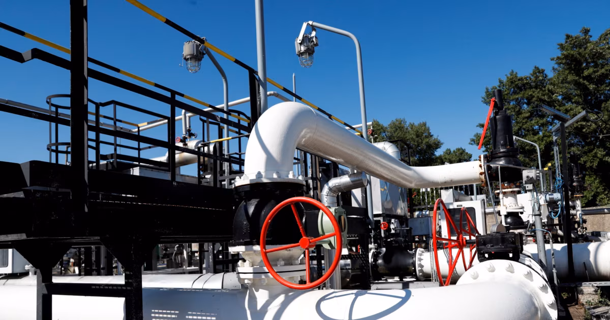 EU Pushes Ukraine On Repair Of Druzhba Pipeline Carrying Russian Oil To Hungary, Slovakia