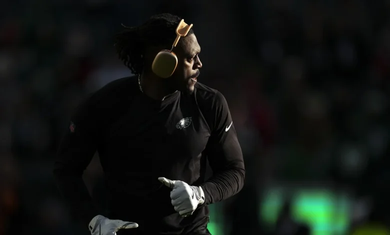 Eagles are betting favorites to keep A.J. Brown