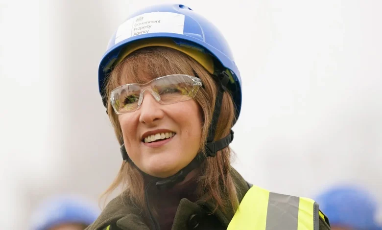 Economy grows by worse-than-expected 0.1% in final quarter of 2025