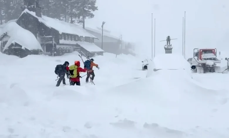 Eight skiers dead and one missing in deadliest avalanche in modern California history