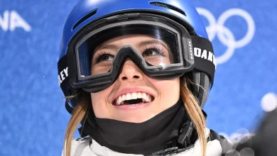 Eileen Gu qualifies for freeski halfpipe final after overcoming first-run fall