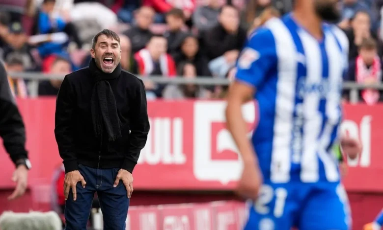 En medio de los rumores de salida de Coudet, Alavés visita a Levante por LaLiga