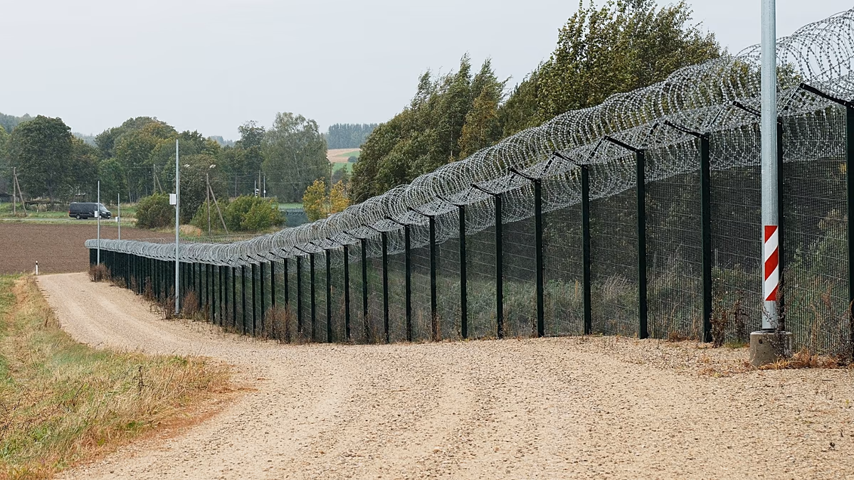Estonie et Lettonie : des centaines de bunkers vont être déployés à la frontière avec la Russie et le Bélarus