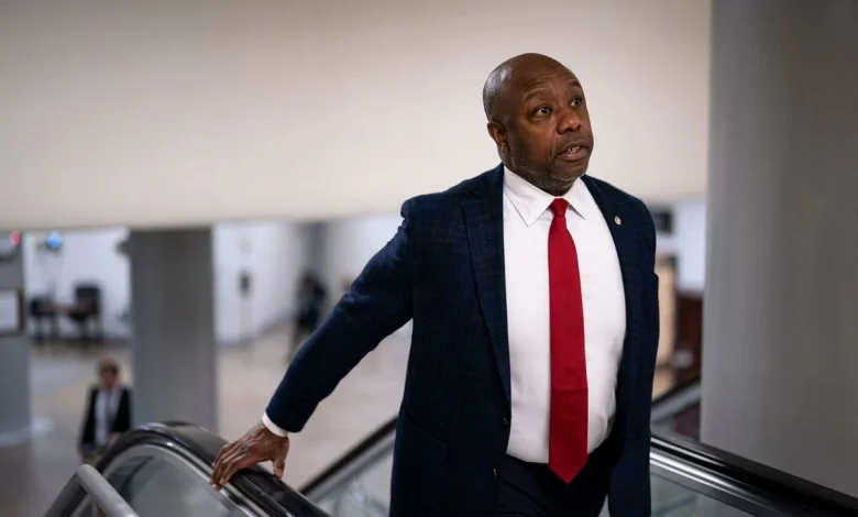 Fed's Powell Committed No Crime in Testimony, GOP's Tim Scott Says