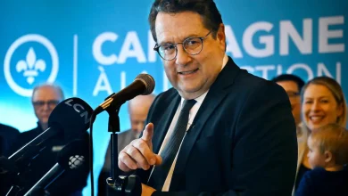 Fin de la permanence à vie des fonctionnaires: Drainville, le futur Trump du Québec, selon les syndicats