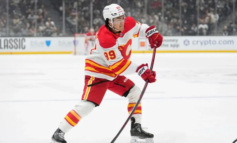 Flames' Parekh returns to lineup vs. Maple Leafs