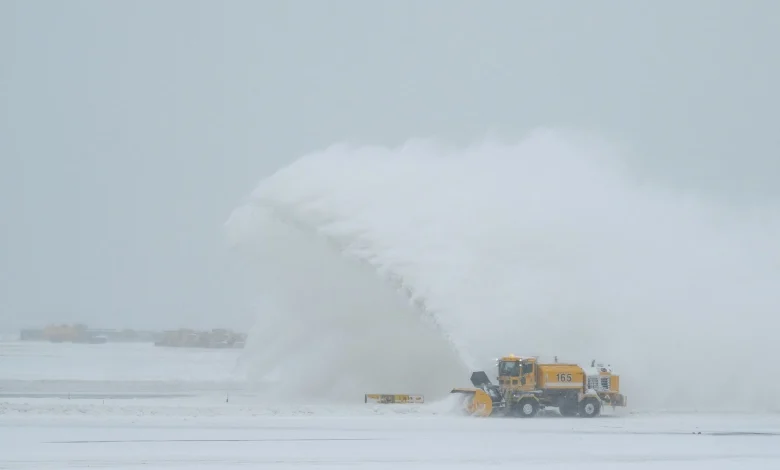 Flight cancellations top 3,700 after Winter Storm Gianna hits East Coast