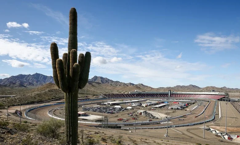 Follow Unser INDYCAR Open Test at Phoenix on INDYCAR.com