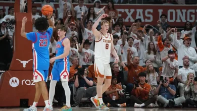 Fresh Texas travels to Missouri hoping to maintain winning streak