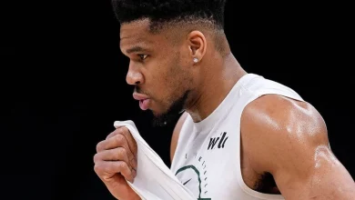 Giannis Antetokounmpo after Bucks elect not to trade him: ‘Legends don’t chase’
