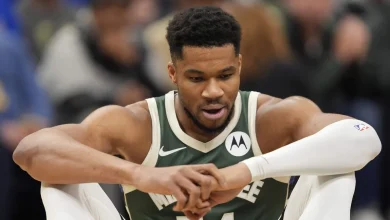 Giannis Antetokounmpo trade not expected at NBA deadline, Bucks to revisit in summer: Sources