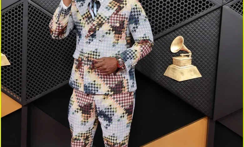 Grammy-Nominated Jamie Foxx Attends Grammys 2026 with Daughters Anelise Bishop & Corinne Foxx