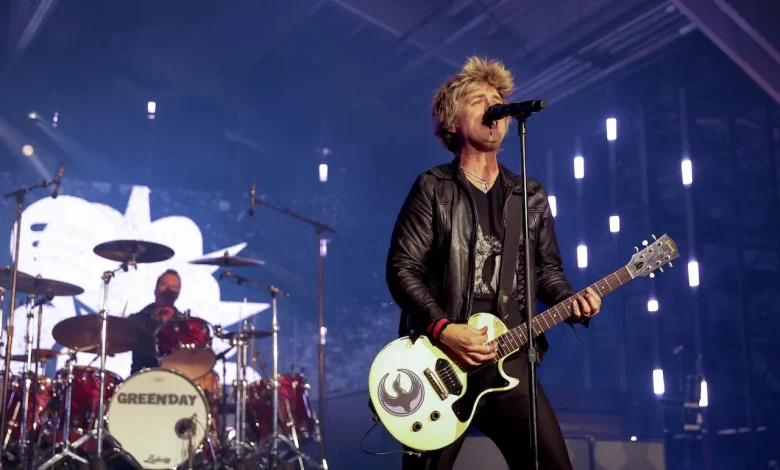 Green Day's Billie Joe Armstrong tells ICE agents to quit at pre-Super Bowl show