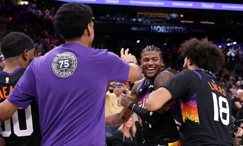 Green's miraculous buzzer-beater lifts Suns past injuries