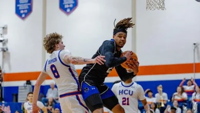 HCU Scores in Final Seconds to Sting Privateers
