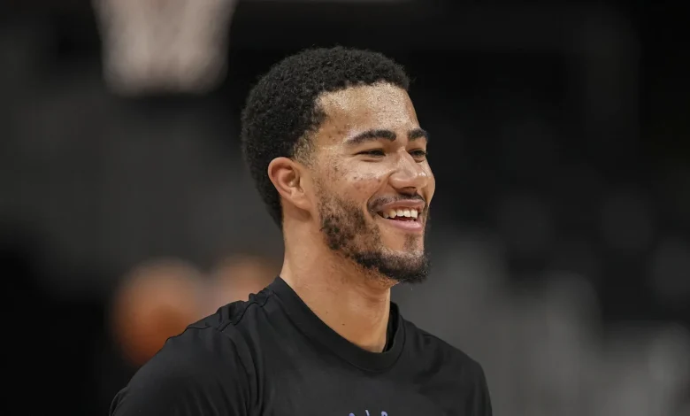 Hawks give up on 2024 draft pick to sign former 5-star sharpshooter to NBA deal