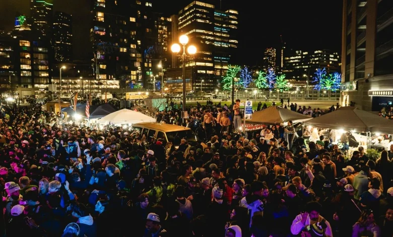 Heavy traffic, closed streets, rerouted public transit expected ahead of Seahawks parade