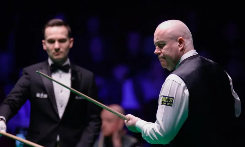 Higgins Overcomes Wakelin To Make Last Four