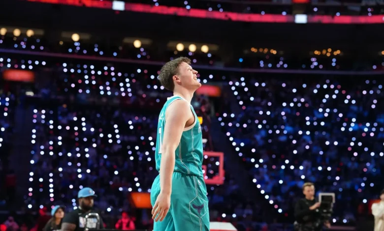 Hornets rookie Kon Knueppel becomes fastest player to 200 3-pointers