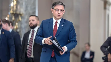 House GOP majority down to one vote after Democrat Christian Menefee swearing-in