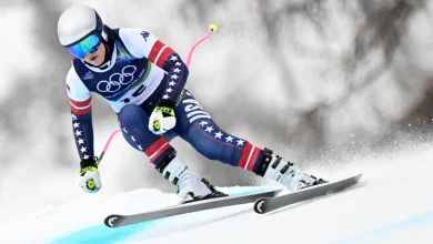 How is Lindsey Vonn skiing on a torn ACL? Why downhill is different than other sports - The Athletic