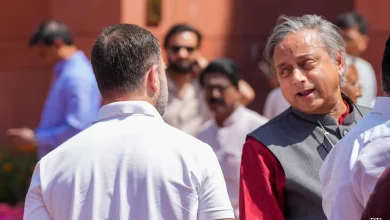 In Shashi Tharoor's Vocal Support Of Rahul Gandhi, Signs Of Growing Closeness