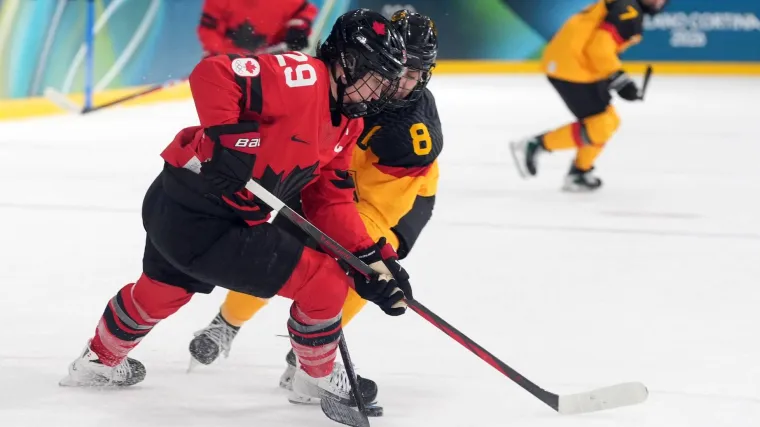 Inside Canada's women's hockey team: A complete roster and more to know 2026 Olympics team