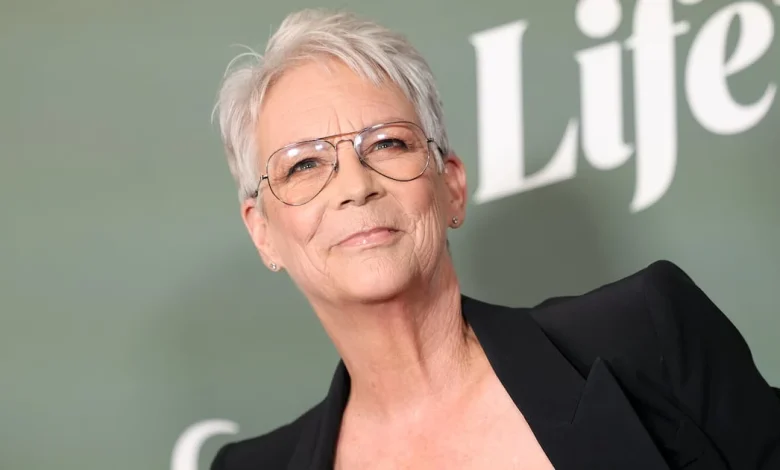 Jamie Lee Curtis Reacts to Tragic Death of ‘First Love’ Robert Carradine