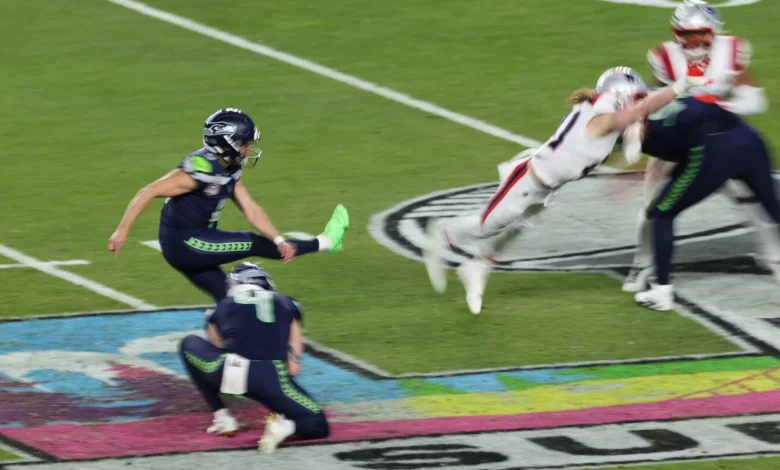 Jason Myers becomes first player in NFL history to score 200 points in a season+postseason