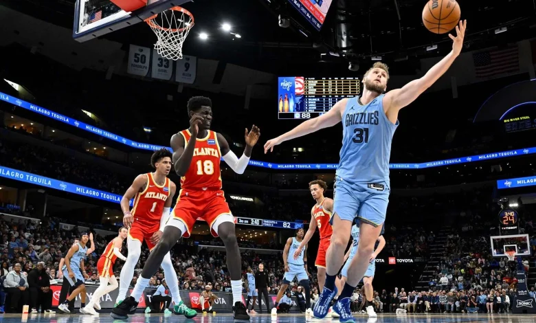 Jock Landale shines for Grizzlies