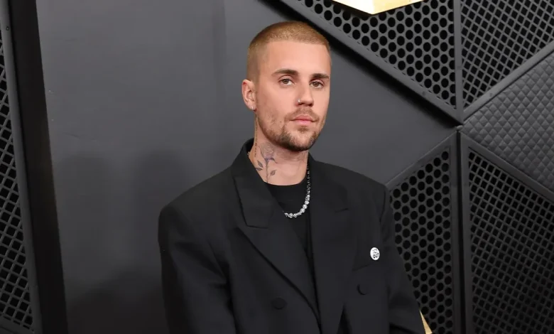 Justin Bieber stuns Grammys by performing in underwear; Trevor Noah jokes about Nicki Minaj in monologue