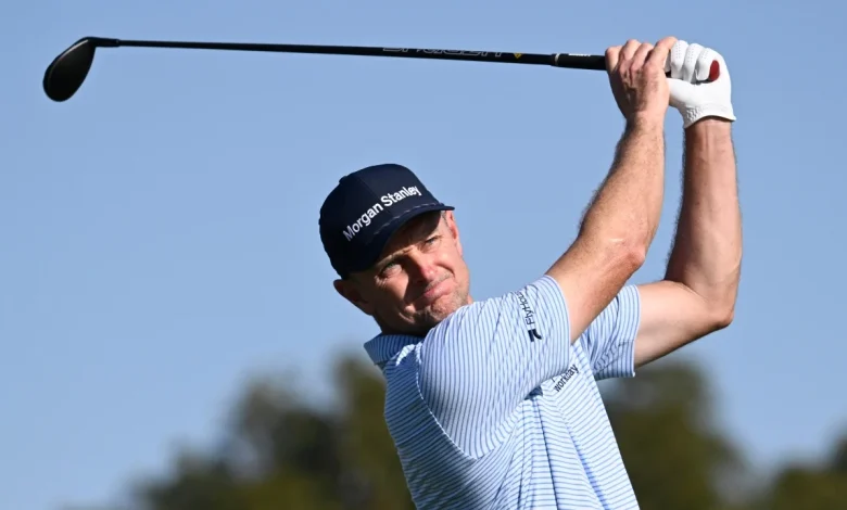 Justin Rose delivers Tiger-like performance at Torrey Pines, leads by five shots