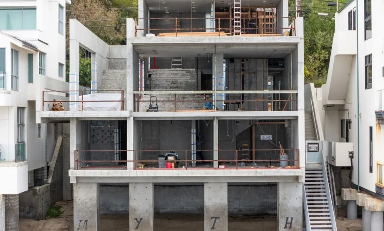 Kanye Didn’t Want Toilets in His Tadao Ando, Lawyer Claims