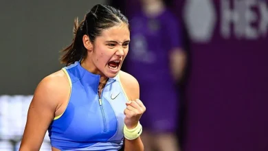 Kartal beats lucky loser after Bencic withdraws