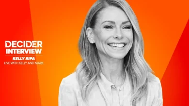 Kelly Ripa celebrates 25 years at 'Live' and shares how the "irreverent" daytime talk show has withstood the tests of time: "We cover the absurd"
