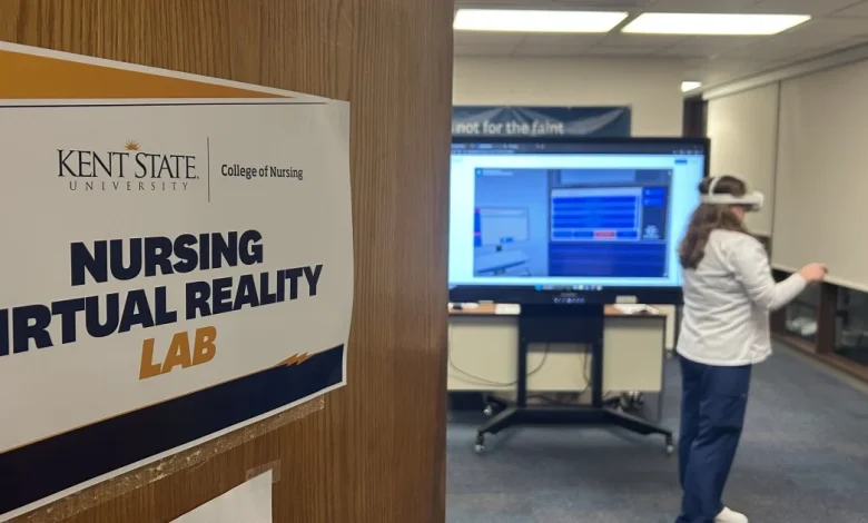Kent State nursing students use AI and virtual reality to practice on patients