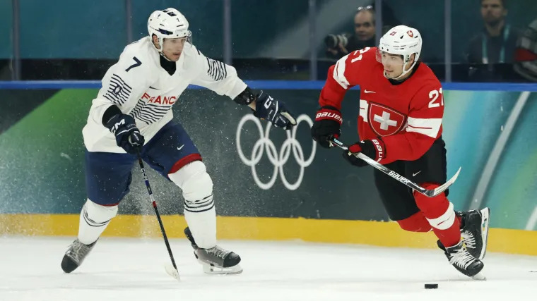 Kevin Fiala injury updates: Team Switzerland, Los Angeles Kings forward stretchered off ice in game vs. Canada