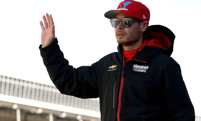 Kyle Larson crashes out of NASCAR Atlanta race after bad block, contact with SVG