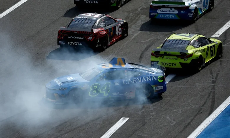 LIVE: 68th running of the Daytona 500 Live Commentary and Race Updates | Live text - Motorsport.com