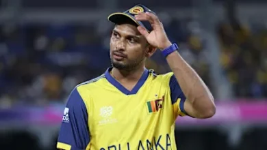 LIVE: Sri Lanka, New Zealand battle for survival