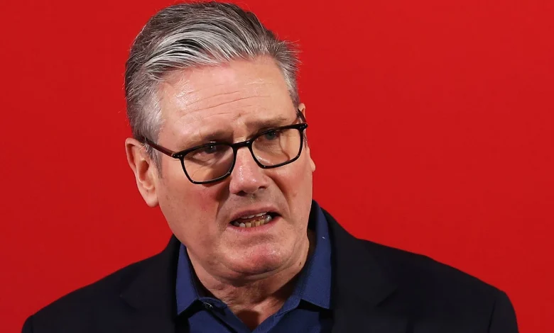 Labour MPs urge Starmer to reveal if he saw peer's warnings about Mandelson's Epstein links
