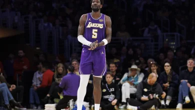 Lakers are trying to unlock the greatness in Deandre Ayton