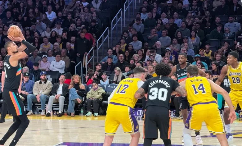Lakers’ pregame surrender reflects a change in the long-time Spurs rivalry