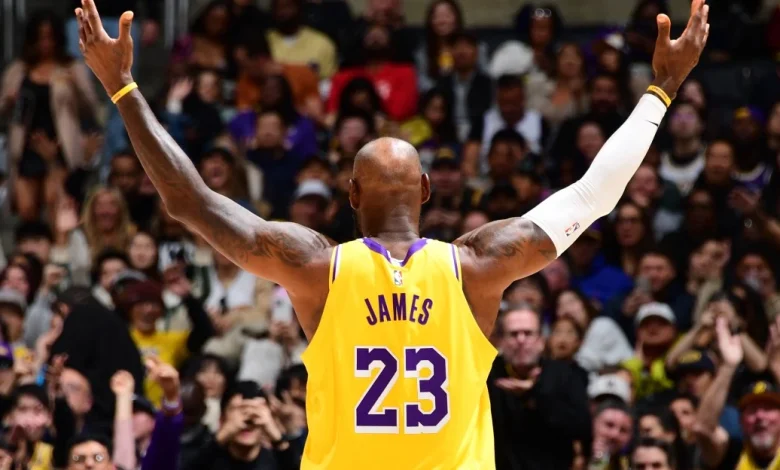 Lakers vs. Clippers Final Score: Lakers hold on to beat Clippers