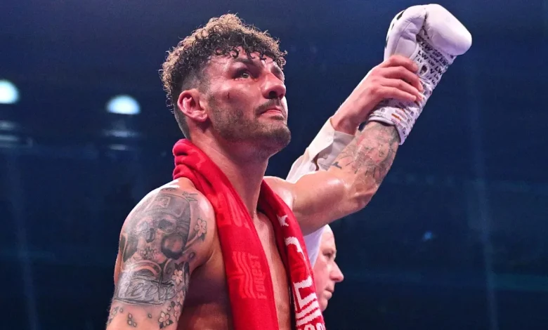 Leigh Wood dominates Josh Warrington for wide decision win in all-British battle of former champions