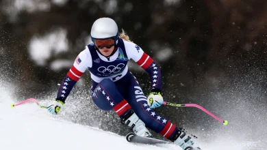Lindsey Vonn completes training run one week after she tore her ACL