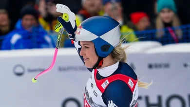 Lindsey Vonn plans to ski at Olympics despite torn ACL