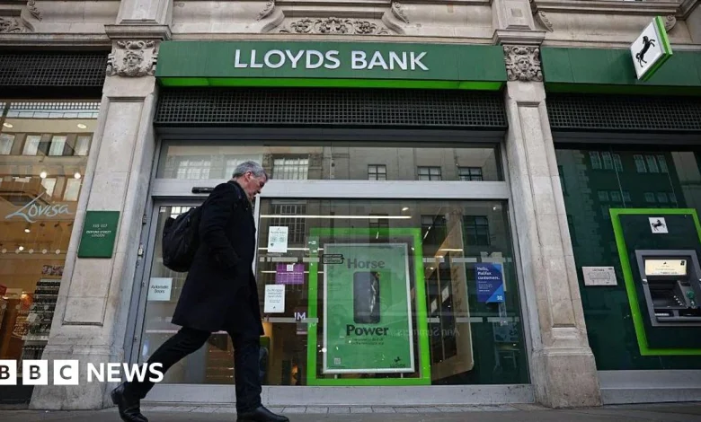 Lloyds Banking Group to close another 95 branches