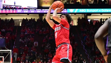 Lobos Make First Mountain West Trip to Grand Canyon Wednesday