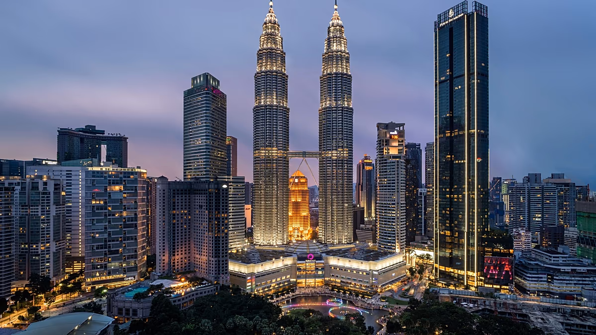 Low-cost airline to relaunch flights from Europe to Kuala Lumpur